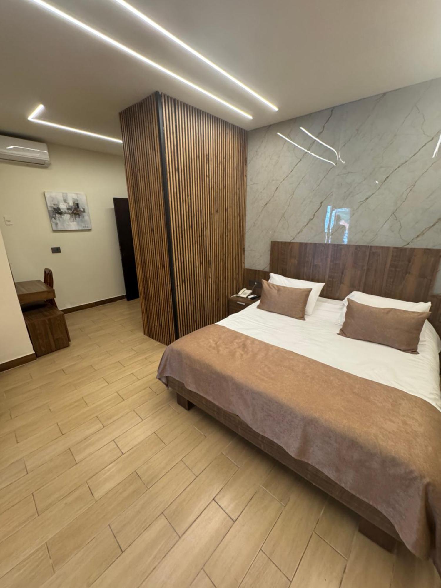 Lamedina Hotel & Resort Jounieh Buitenkant foto